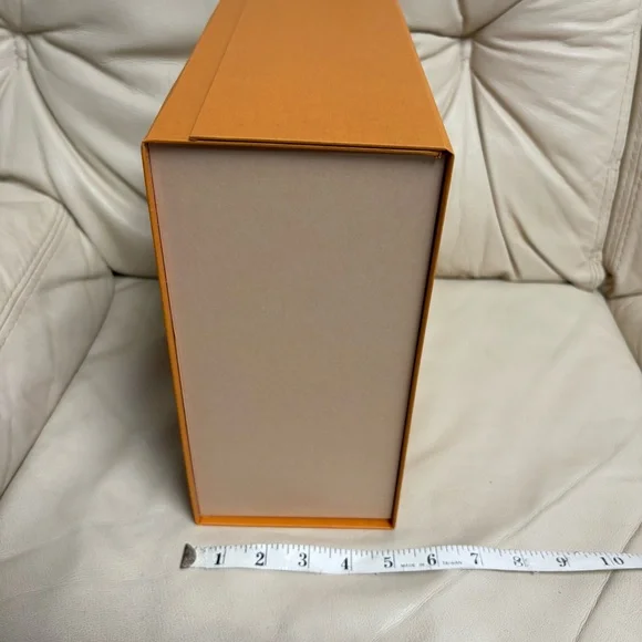 EMPTY LOUIS VUITTON Orange Gift Box Magnetic Closure for Small Bag - Picture 5 of 15